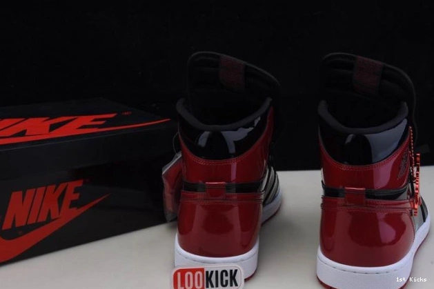 1st Kicks OG Jordan Patent 555088-063 1 Bred High Air 0702